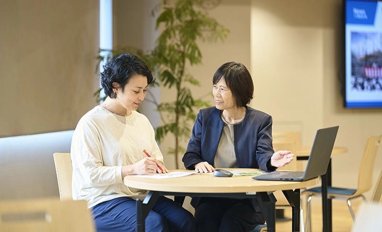 レクチャーを受けるお届けさん